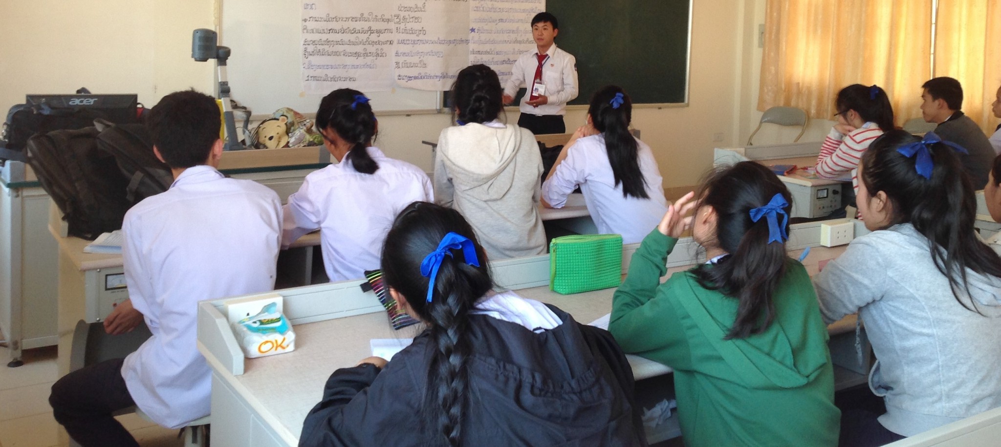 FLP CLE Community Teaching in Vientiane, Laos 2013- 2014 Start up with “Sisathanark Lower Secondary school”
